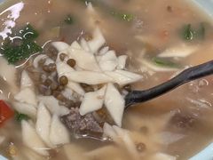 -新疆伊秀清真餐厅