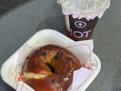 -HOT CRUSH趁热集合·现烤面包(环球港店)