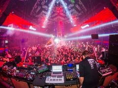 -MEGA PARTY CLUB
