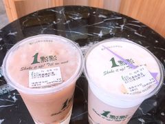 冰淇淋红茶-1点点(领事馆店)