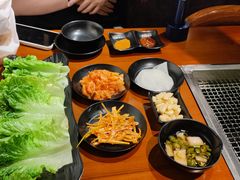 -肉甲韩国木炭烤肉(新壹街1店)