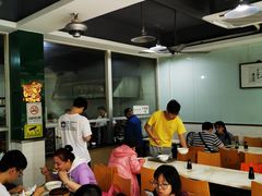 大堂-绿杨馄饨临顿路店