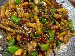 -老唐三下锅 ·张家界地标美食(溪布街店)