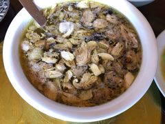 松茸炖鸡-翕庐小苑