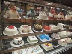 面包甜点陈列柜-米洛克欧洲蛋糕(西南路店)