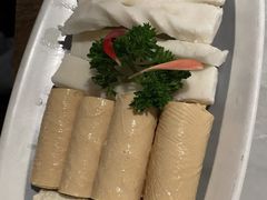 -尚尚仙·酸汤猪手·猪肚鸡火锅(华联万柳购物中心店)