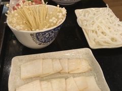 -百年川椒重庆老火锅(光谷店)