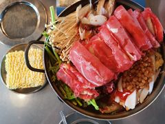 部队锅-MI WU FACTORY米屋美食工厂餐厅(绿地店)