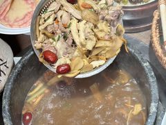 -蘑界·野生菌火锅(深业上城店)