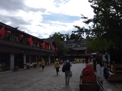 -麦当劳(丽江玉河广场店)