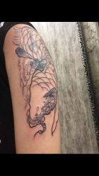 -鳌首刺青纹身 穿孔饰品店