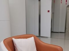 -皓齿连锁·雅贝健口腔·种植·矫正中心(虹口曲阳路店)