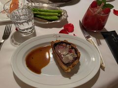 切开来的惠林顿-壳里西餐厅Coquille Seafood Bistro(蒙自路店)