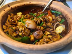 -八府香鸭·啫啫煲(华山路店)