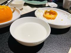 米浆杏仁茶-成隆行·蟹王府(九江路店)