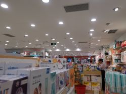 店内环境-乐友孕婴童(华宇时尚购物中心店)