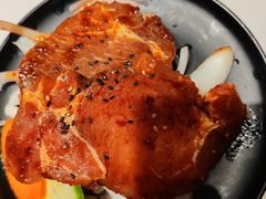 -山野的朋友露营炭火烤肉