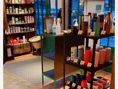 零售区-星巴克(武康路店)