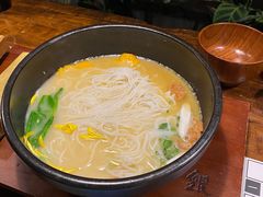 -银米·云南传统过桥米线(双廊黑金冠店)