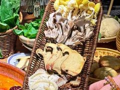 -洱火云南酸菜牛肉火锅(石景山当代商城店)