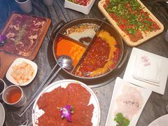 -热火朝天鲜切牛肉火锅(南强街巷店)