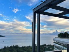 -瑰丽酒店·海吧·天际下午茶·现场DJ·天台酒吧