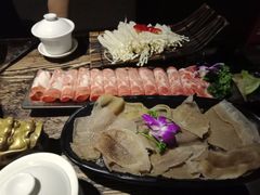 -菌自在·云南野生菌火锅(长安万达店)