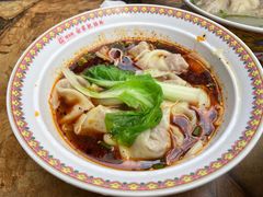红油抄手-钟方模白家肥肠粉(春熙店)