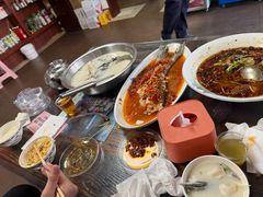 -雪湖煜辰鱼头老店(雪野湖店)