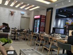大堂-为什么牛潮汕牛肉火锅(万胜广场店)