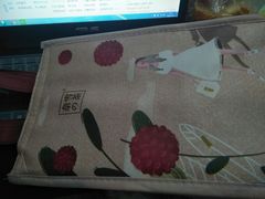 -奈雪的茶(亨特国际广场店)