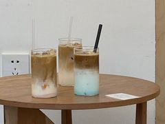 海盐焦糖冰拿铁-素咫咖啡CLIFEROSE