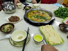 -乙丙丁正宗昭通天麻火腿鸡(总店)
