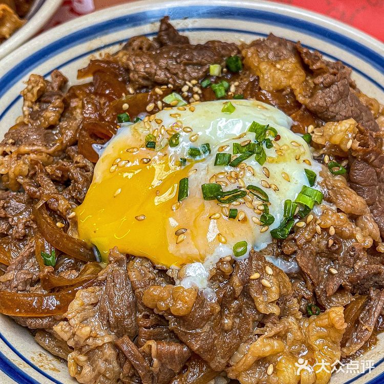 哇靠！这咖喱肥牛饭惊艳到我了 鸡木开到世纪东方了！