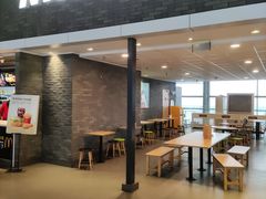 门面-麦当劳(郑州东高铁站店)