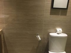 -深圳罗湖东门步行街亚朵X酒店