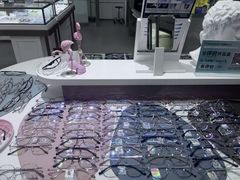 -GOOMI久米眼镜·蔡司·依视路·明月官方授权店(龙德紫金店)