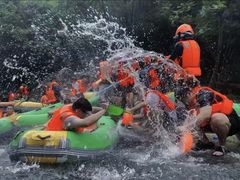 -雅鲁激流探险漂流