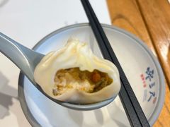 -馋三尺蟹粉小笼(人民广场店)