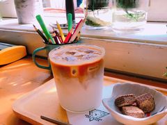 香蕉拿铁-餐酒吧Com-ing Bar(上海路店)