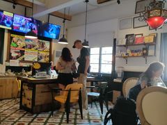 -拖板鞋咖啡旅行酒店(春熙路地铁站店)