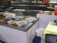 大堂-老广烧烤(骆驼山康馨园店)