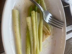 蒜香牛油炒绿笋-Bistro 63 创意融合料理(广粤天地店)