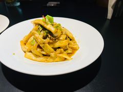 -麻六记(凤凰汇店)