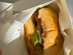 招牌秘制鸡腿堡-必胜客(新辰里酒仙桥店)