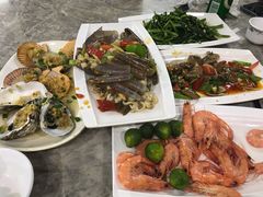 -四川小胡子海鲜(丁村万人海鲜广场店)