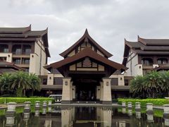 正门-清远熹乐谷温泉度假酒店