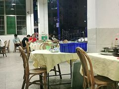 大堂-标记美食新鲜猪杂(兴南大道店)