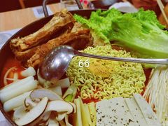 -秀伴韩式主题餐厅(泰龙城店)