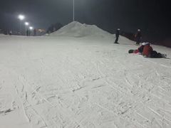 -蓟洲国际滑雪场